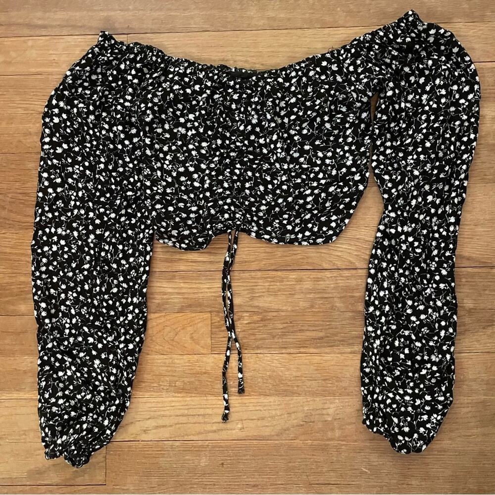 Windsor women's black white floral flower long sleeve crop shirt top b22
